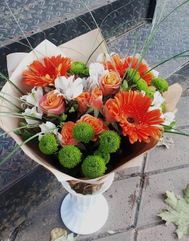 Букет цветов из: Герберы, Хризантемы, Альстромерии и Розы в Красновидово