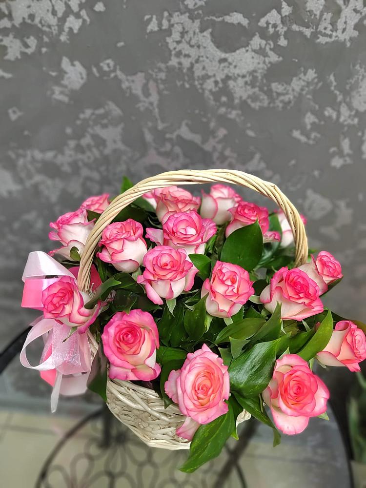 Цветочная композиция из Розы в корзине в Красновидово
