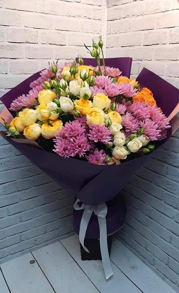 Букет цветов из: Хризантемы и Розы в Красновидово