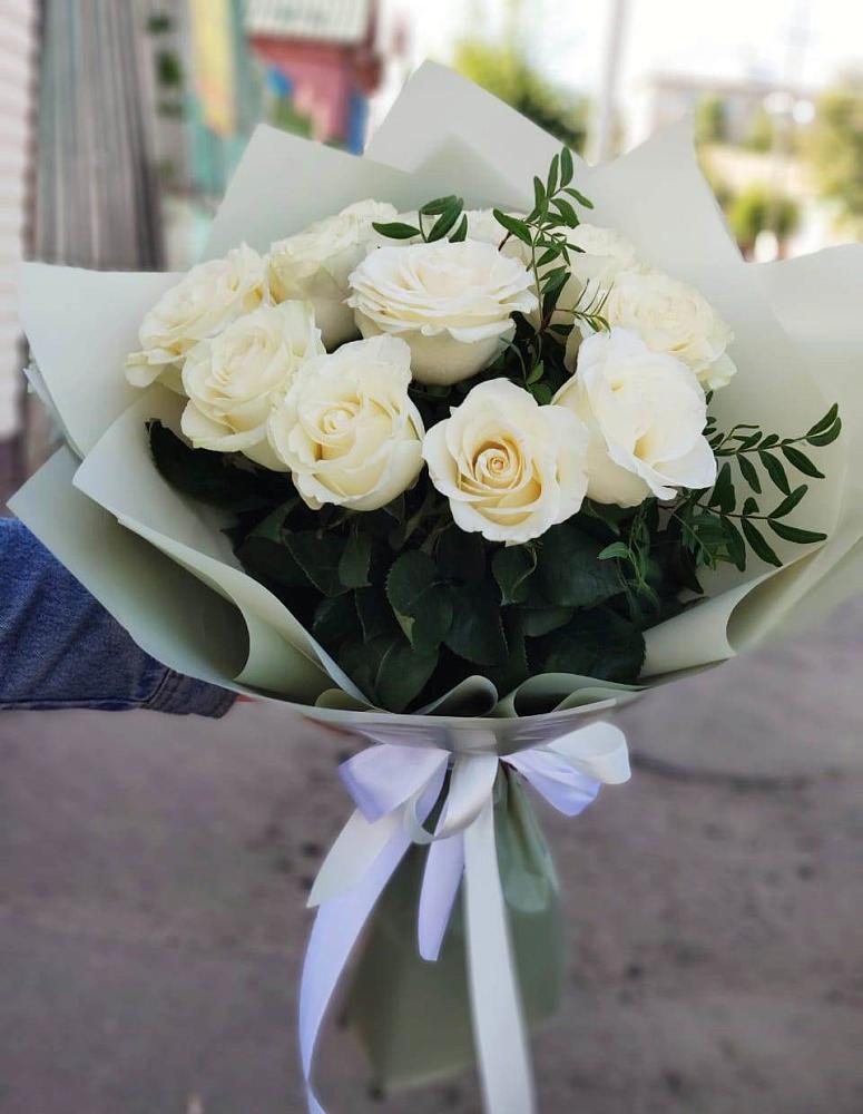 Букет Белые розы Проуд в Красновидово
