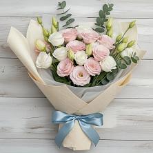 Букет цветов из:  Лизиантусы в Красновидово