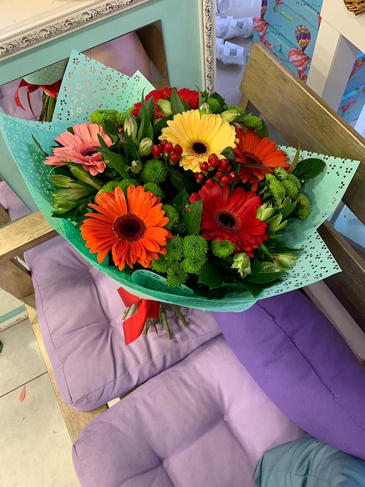 Букет цветов из: Герберы, Хризантемы и Альстромерии в Красновидово