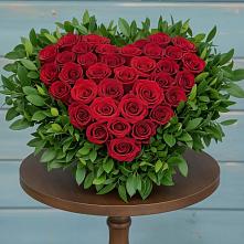 Цветочная композиция из Розы в виде сердца в Красновидово