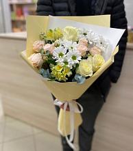 Букет цветов из:  Альстромерии, Розы и Хризантемы в Красновидово
