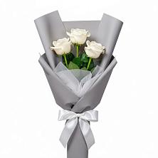 Букет 3 белые розы в Красновидово