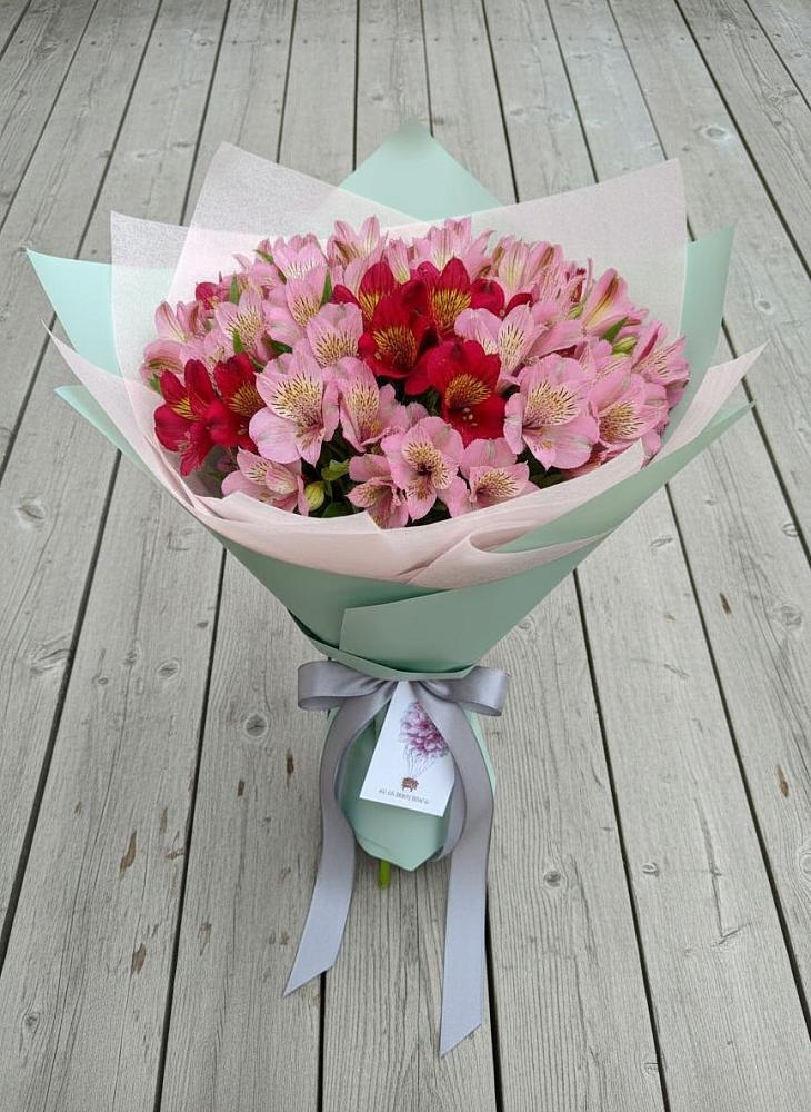 Букет цветов из: Альстромерии в Красновидово