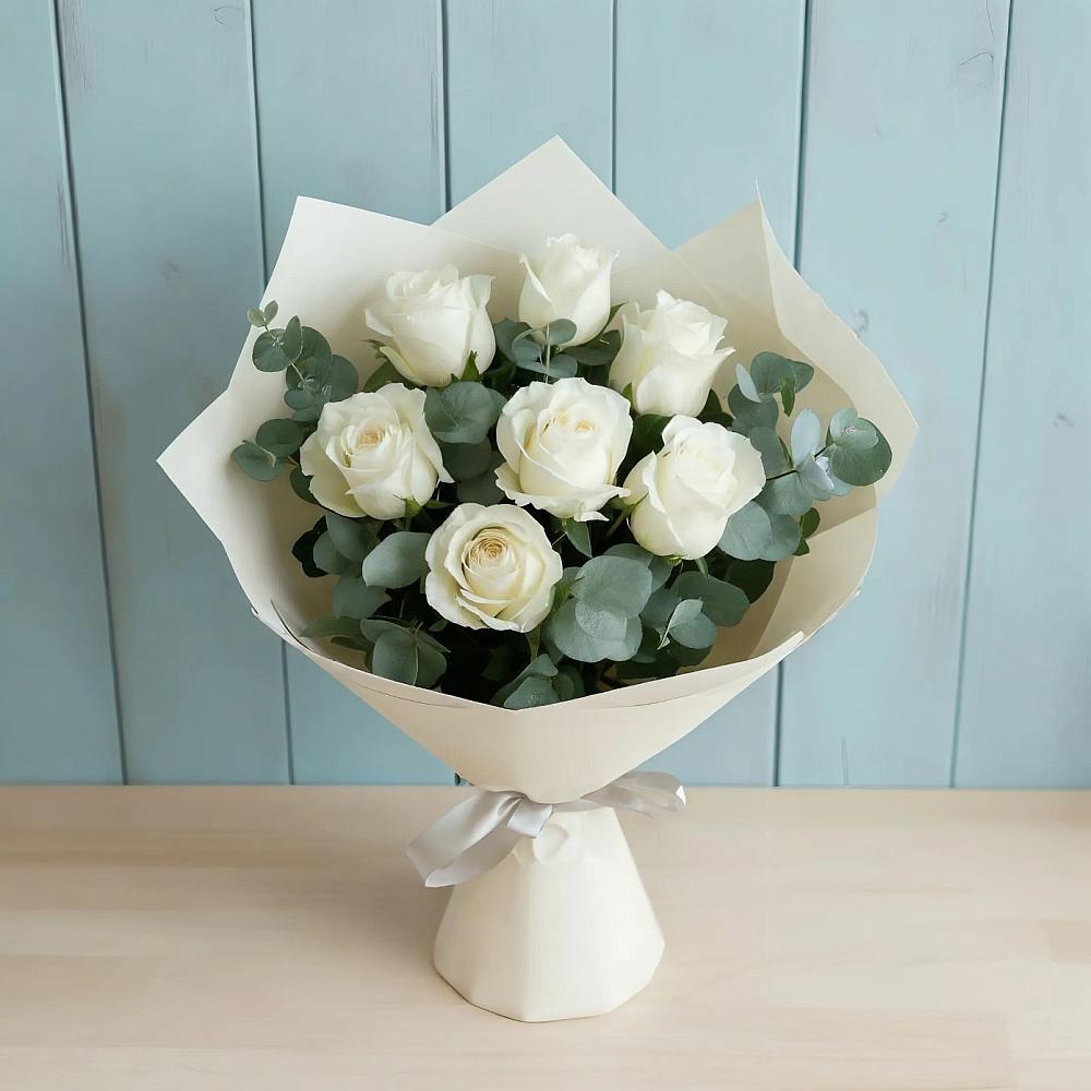 Букет Белые розы в Эвкалипте в Красновидово