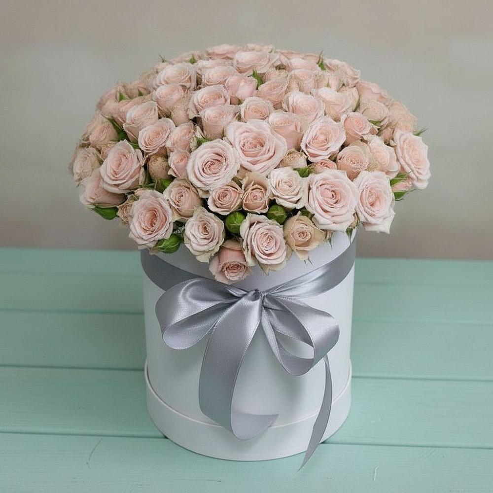 Цветочная композиция из Розы в шляпной коробке в Красновидово